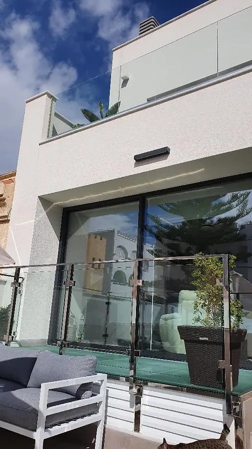 Chalet Con Piscina Privada En La Urb. De Puerto Rey Los Amarguillos 0*,  España