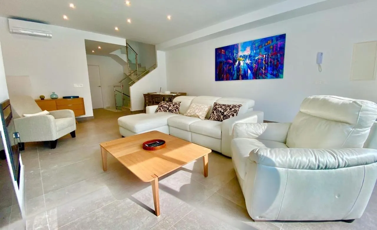 Сasa de vacaciones Chalet Con Piscina Privada En La Urb. De Puerto Rey Los Amarguillos
