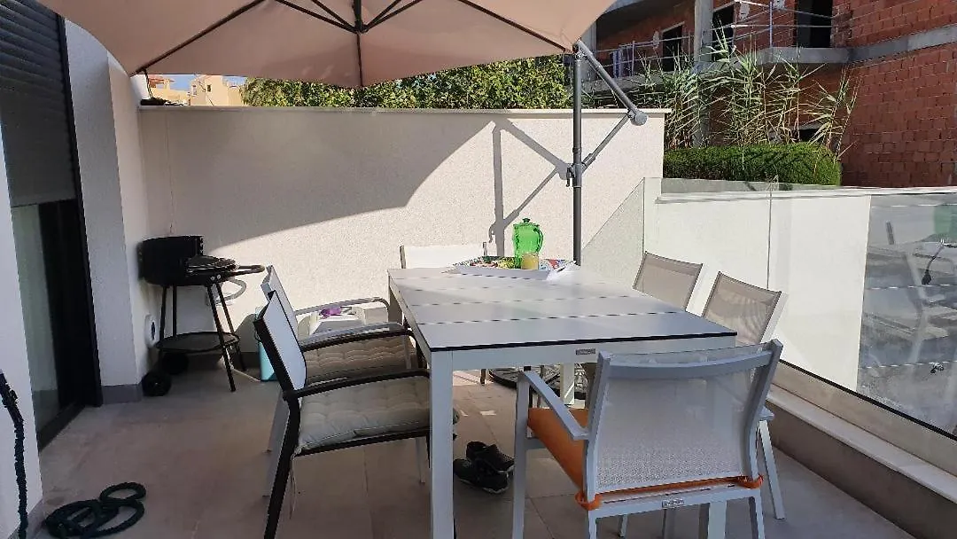 Сasa de vacaciones Chalet Con Piscina Privada En La Urb. De Puerto Rey Los Amarguillos